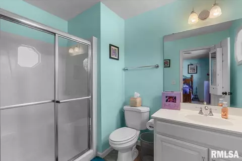 Bath - 7409 Piper Glen Dr, Springfield, IL 62711 photo 4 of 5