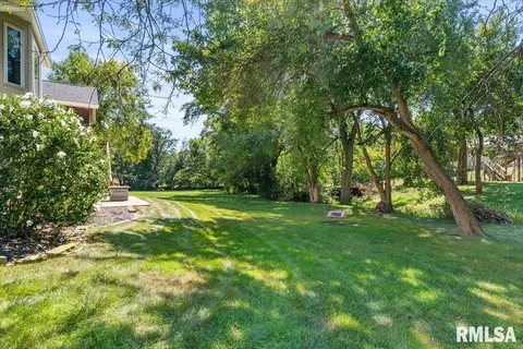 Exterior - 7409 Piper Glen Dr, Springfield, IL 62711 photo 7 of 11