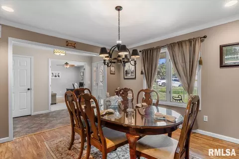Dining - 7409 Piper Glen Dr, Springfield, IL 62711 photo 2 of 4