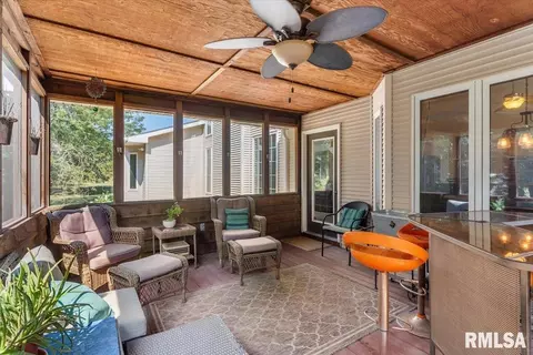 Exterior - 7409 Piper Glen Dr, Springfield, IL 62711 photo 4 of 11