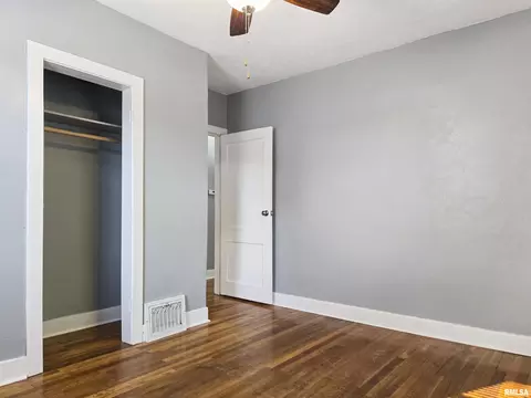 Bedroom - 3016 Linden Ave, Springfield, IL 62702 photo 3 of 7