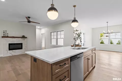 Kitchen - 1711 Ambleside Dr, Springfield, IL 62711 photo 4 of 4