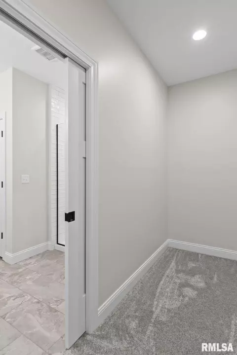 Entry Way - 1711 Ambleside Dr, Springfield, IL 62711 photo 3 of 6