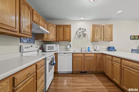 Kitchen - 3111 El Dorado Dr, Springfield, IL 62701 photo 1 of 4