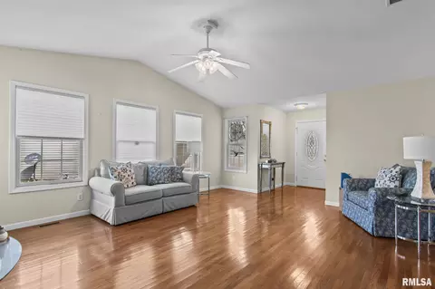 Other - 3111 El Dorado Dr, Springfield, IL 62701 photo 3 of 7