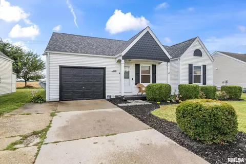 Exterior - 3916 Marie Dr, Springfield, IL 62707 photo 3 of 4
