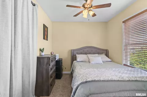 Bedroom - 3916 Marie Dr, Springfield, IL 62707 photo 6 of 7