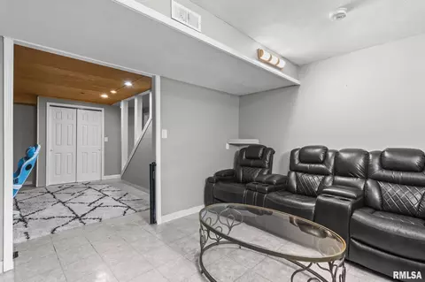 Other - 3916 Marie Dr, Springfield, IL 62707 photo 12 of 19