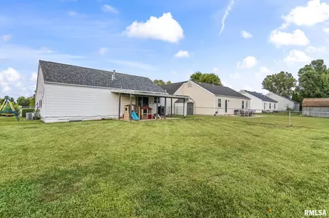 Exterior - 3916 Marie Dr, Springfield, IL 62707 photo 4 of 4