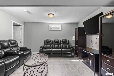 Other - 3916 Marie Dr, Springfield, IL 62707 photo 14 of 19