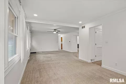 Other - 424 E Kimble St, Springfield, IL 62703 photo 3 of 12