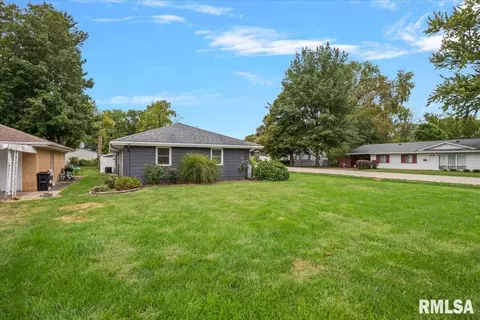 Exterior - 424 E Kimble St, Springfield, IL 62703 photo 6 of 14