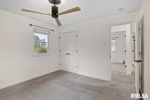 Bedroom - 424 E Kimble St, Springfield, IL 62703 photo 3 of 10
