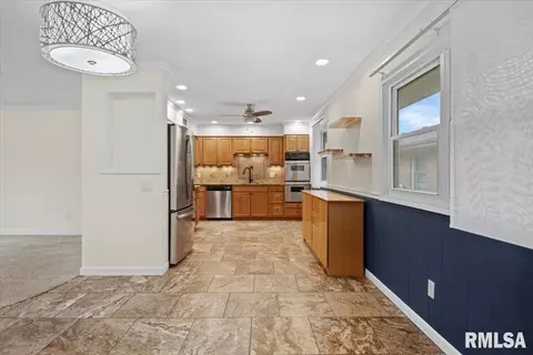 Other - 424 E Kimble St, Springfield, IL 62703 photo 5 of 12