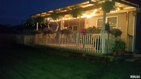 Exterior - 415 Piazza Ln, Chatham, IL 62629 photo 9 of 14