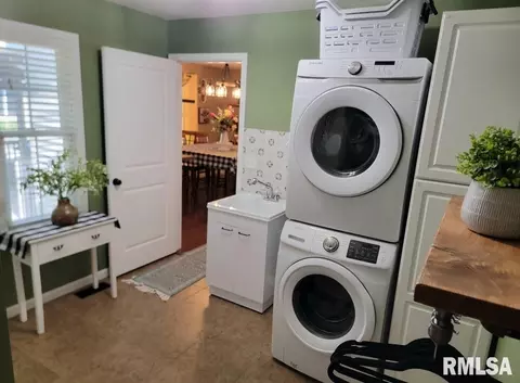 Other - 415 Piazza Ln, Chatham, IL 62629 photo 6 of 12