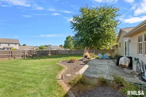 Exterior - 1005 Post Rd, Springfield, IL 62712 photo 7 of 8