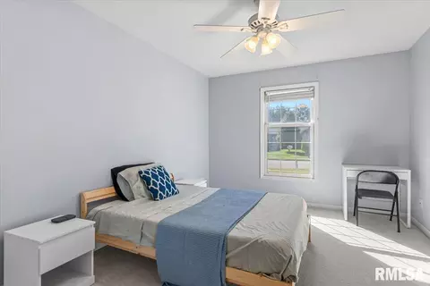 Bedroom - 1005 Post Rd, Springfield, IL 62712 photo 3 of 4