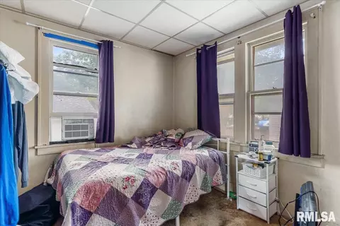 Bedroom - 1901 N 10th St, Springfield, IL 62702 photo 1 of 3
