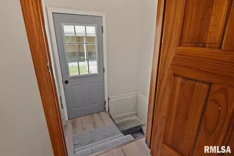Entry Way - 2365 E Converse Ave, Springfield, IL 62702 photo 3 of 3