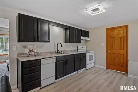 Kitchen - 2365 E Converse Ave, Springfield, IL 62702 photo 1 of 2