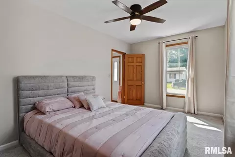 Bedroom - 2365 E Converse Ave, Springfield, IL 62702 photo 3 of 5