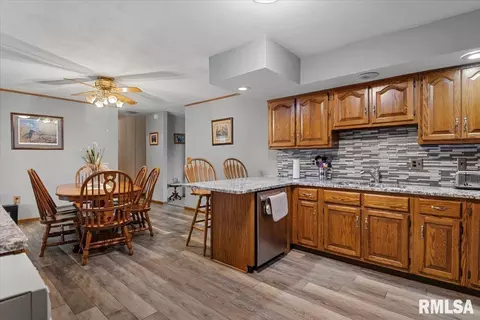 Kitchen - 3326 Brickler Rd, Springfield, IL 62707 photo 2 of 2