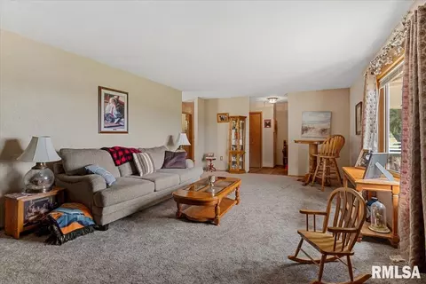 Living - 3326 Brickler Rd, Springfield, IL 62707 photo 2 of 2