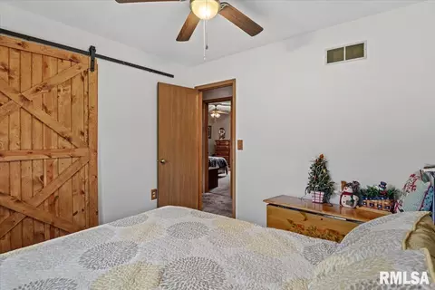 Bedroom - 3326 Brickler Rd, Springfield, IL 62707 photo 7 of 7