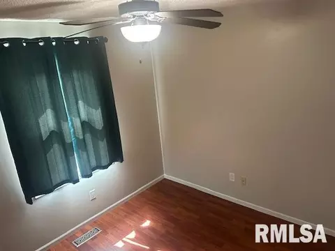 Bedroom - 5209 Buford St, Springfield, IL 62703 photo 1 of 1