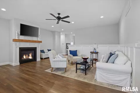 Other - 432 Fitzgerald Dr, Springfield, IL 62711 photo 3 of 14