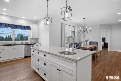 Other - 432 Fitzgerald Dr, Springfield, IL 62711 photo 5 of 14