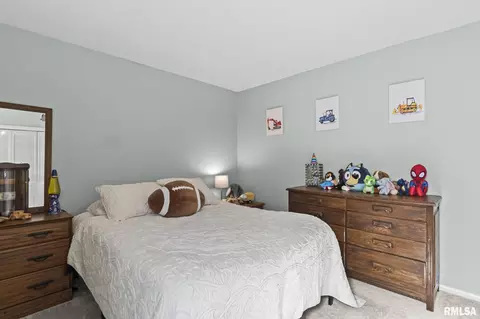 Bedroom - 5 Country Pl, Springfield, IL 62703 photo 5 of 6