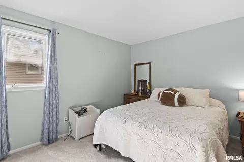 Bedroom - 5 Country Pl, Springfield, IL 62703 photo 4 of 6