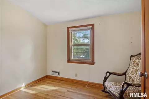 Bedroom - 3210 S 5th St, Springfield, IL 62703 photo 6 of 14