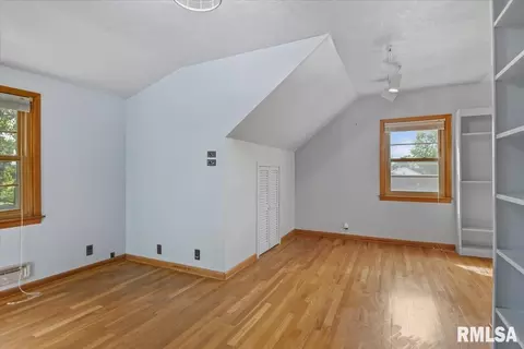 Bedroom - 3210 S 5th St, Springfield, IL 62703 photo 8 of 14