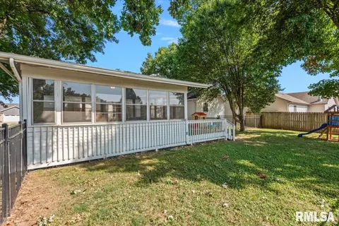 Exterior - 3804 Bluestem Ct, Springfield, IL 62712 photo 12 of 12