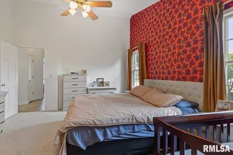 Bedroom - 3804 Bluestem Ct, Springfield, IL 62712 photo 2 of 6
