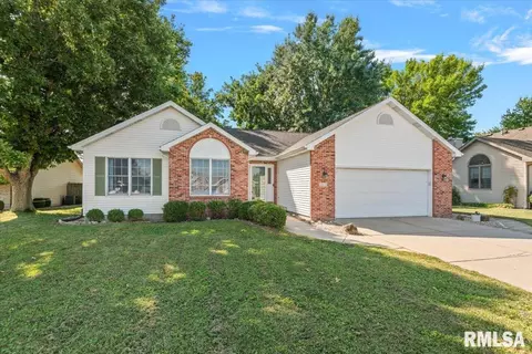 Exterior - 3804 Bluestem Ct, Springfield, IL 62712 photo 2 of 12