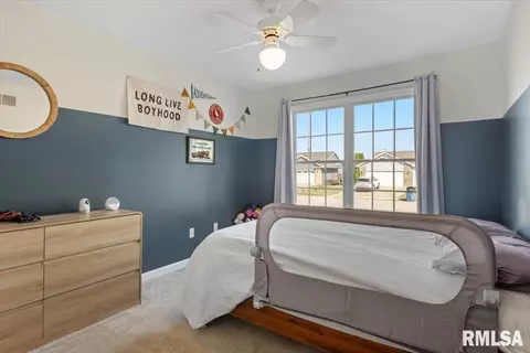 Bedroom - 3804 Bluestem Ct, Springfield, IL 62712 photo 5 of 6