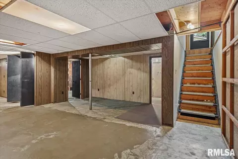 Other - 2425 Stokebridge Rd, Springfield, IL 62702 photo 9 of 15