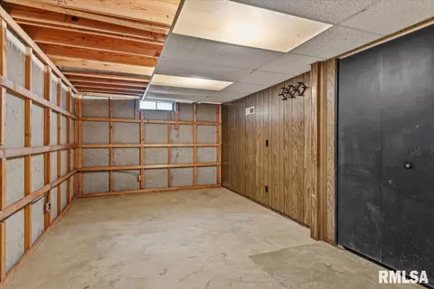Other - 2425 Stokebridge Rd, Springfield, IL 62702 photo 11 of 15