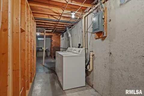 Other - 2425 Stokebridge Rd, Springfield, IL 62702 photo 15 of 15