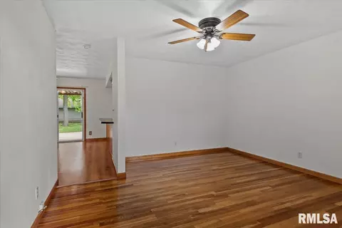 Living - 2425 Stokebridge Rd, Springfield, IL 62702 photo 2 of 2