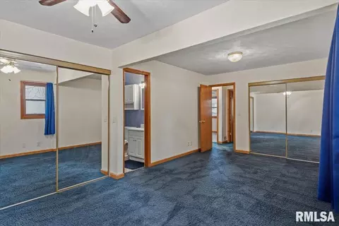 Bedroom - 2425 Stokebridge Rd, Springfield, IL 62702 photo 3 of 8