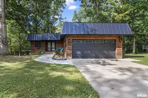 Exterior - 28 Dean Park Dr, Springfield, IL 62707 photo 2 of 8