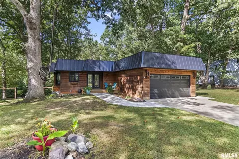 Exterior - 28 Dean Park Dr, Springfield, IL 62707 photo 3 of 8