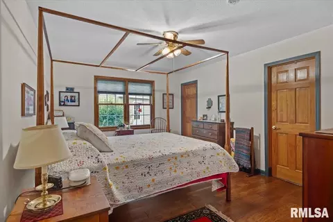Bedroom - 2901 Twin Lakes Dr, Springfield, IL 62707 photo 1 of 6