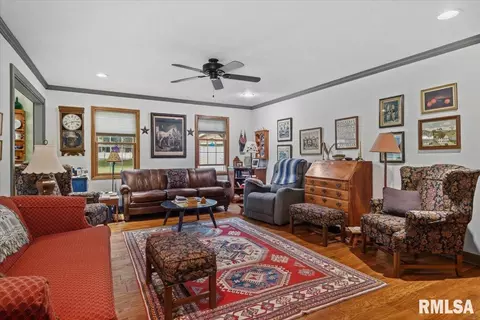 Living - 2901 Twin Lakes Dr, Springfield, IL 62707 photo 1 of 3