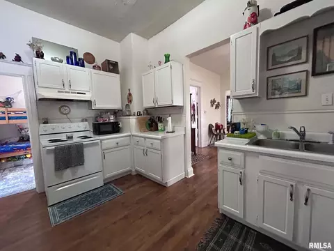 Kitchen - 838 S Douglas Ave, Springfield, IL 62704 photo 1 of 1